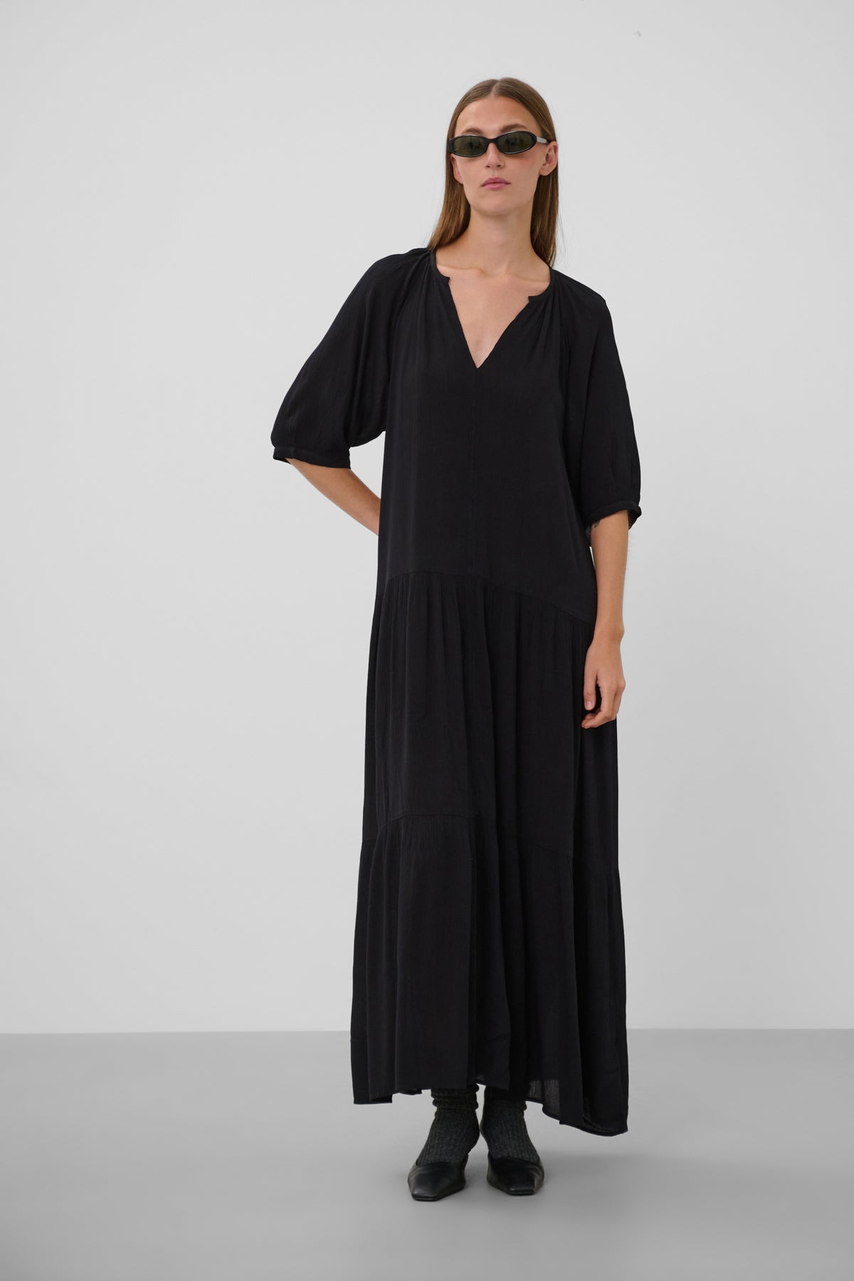 SLZaya Flowy Maxi Dress SS Svart