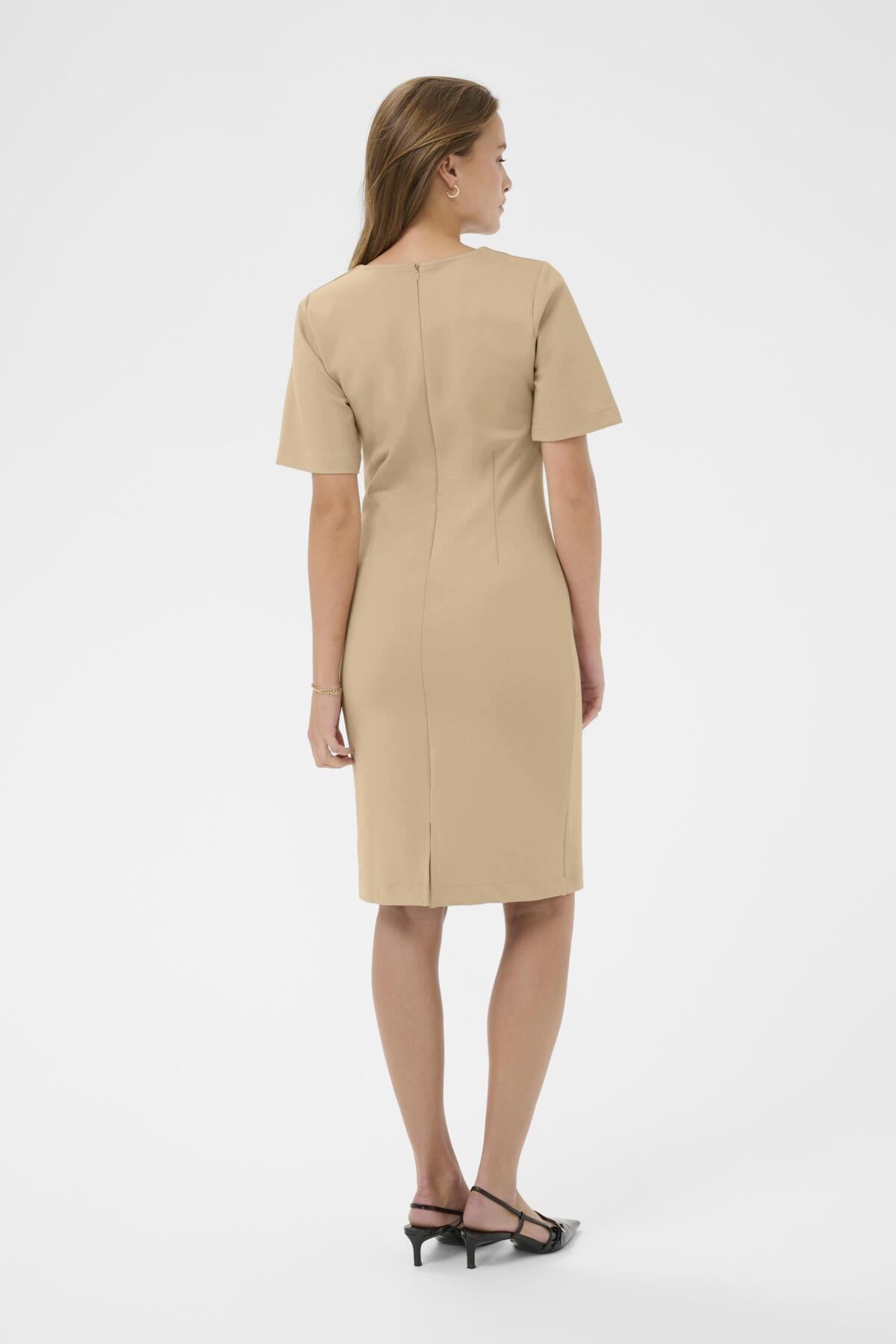 GennySZ Klänning 30513546 Oxford Tan