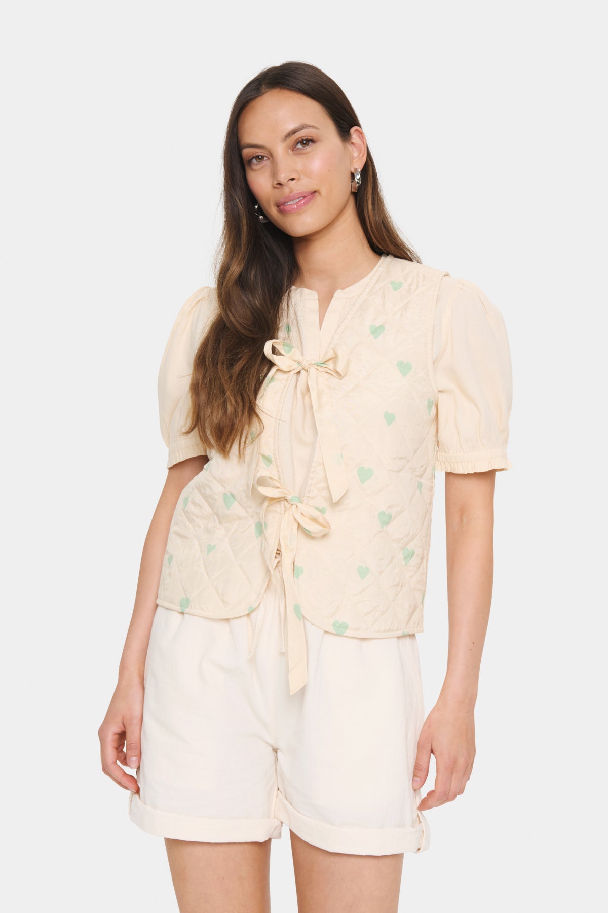 EvittaSZ Quilt Vest Creme Smoke Green Big Hearts - 30513571