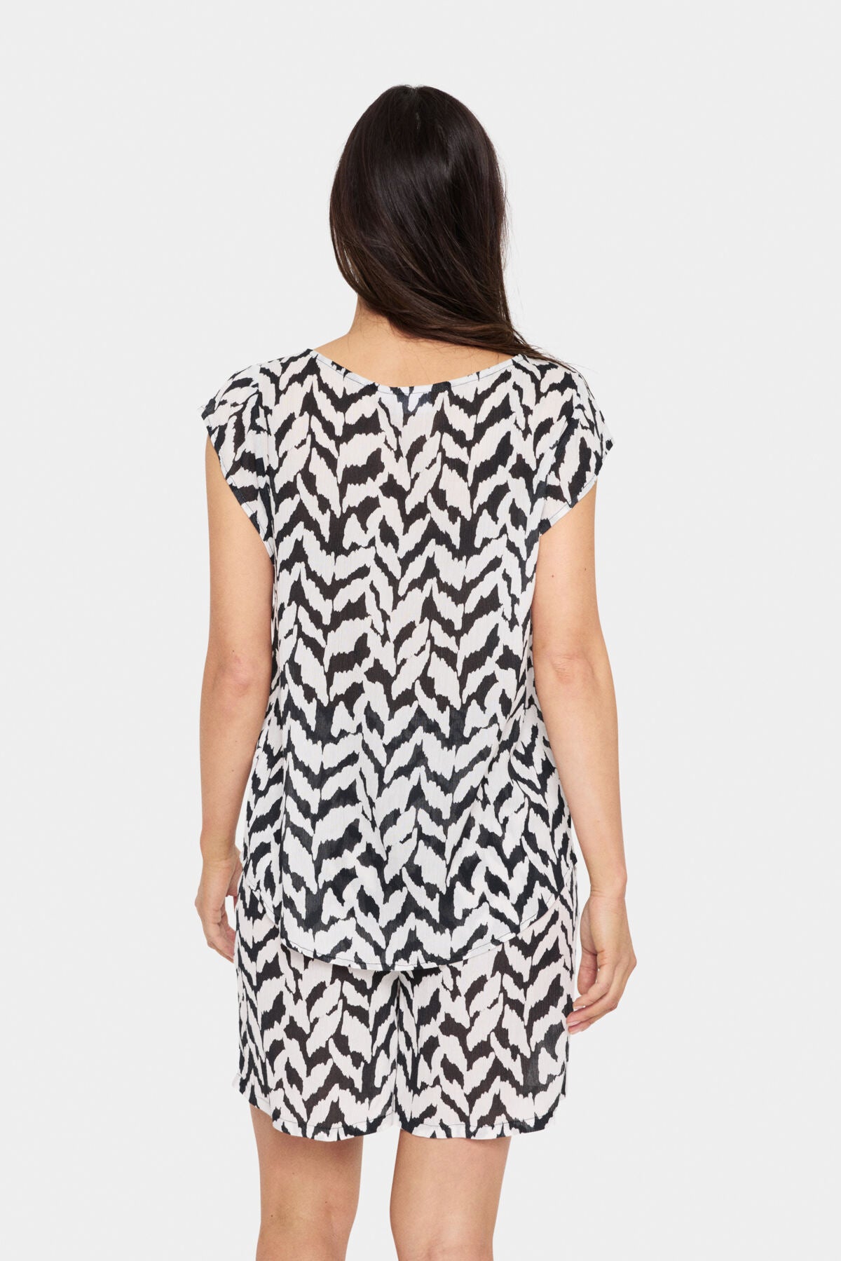 VegaSZ Adele SS Top Small Monochrome Strokes
