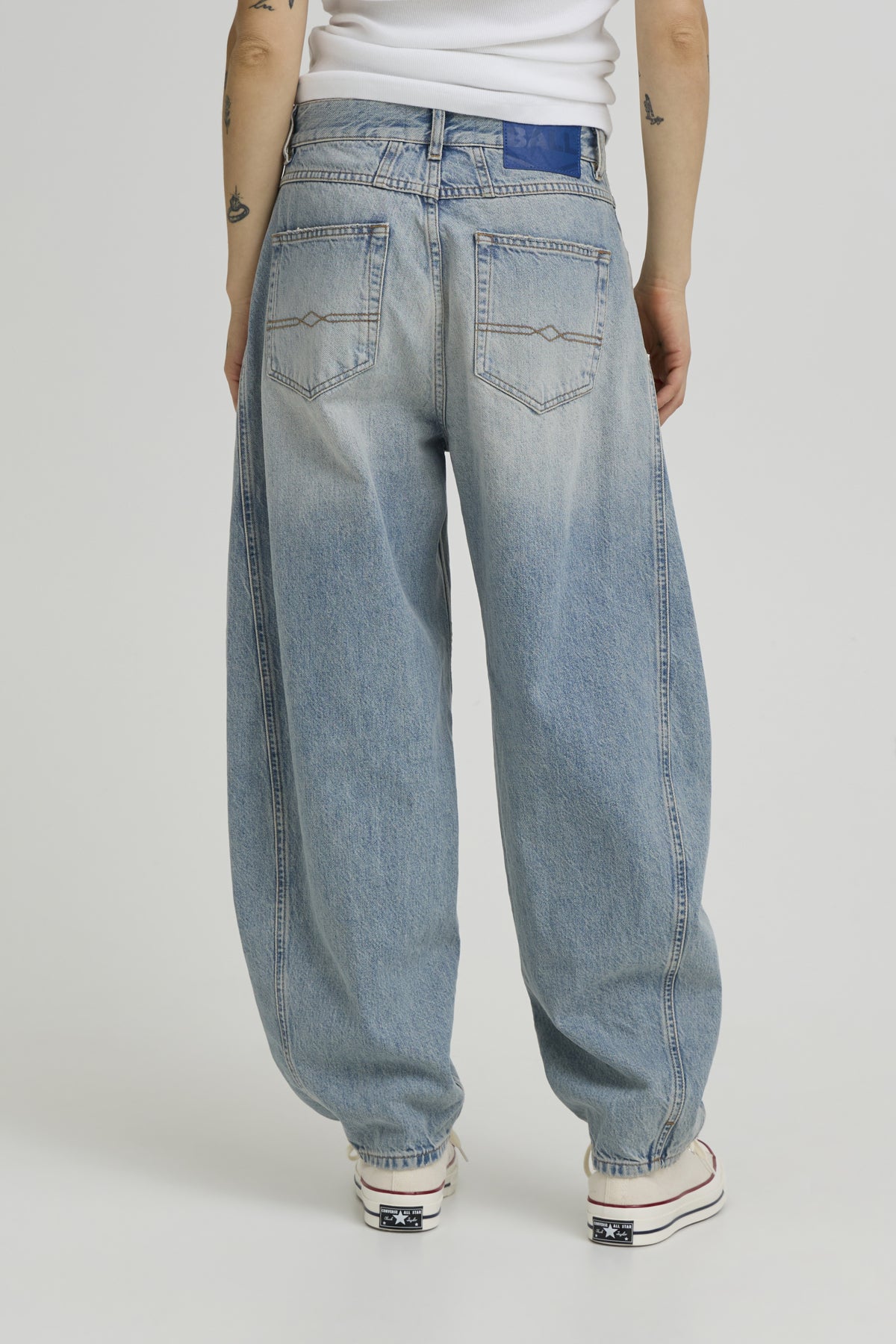 BACAVI CURVED JEANS VINTAGE TINTED INDIGO - 90000 - 50408033