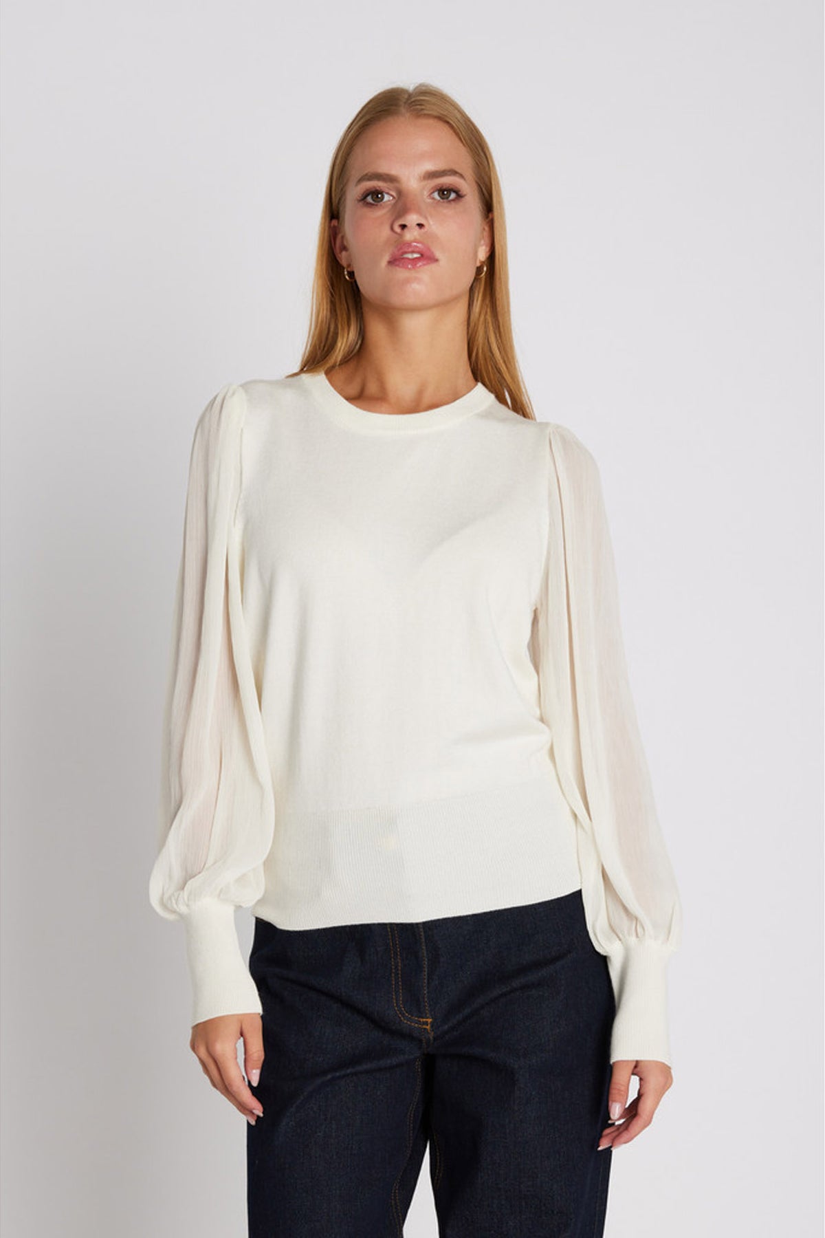 7493RDFKatrica stickad blus 01 Vit - RDF627