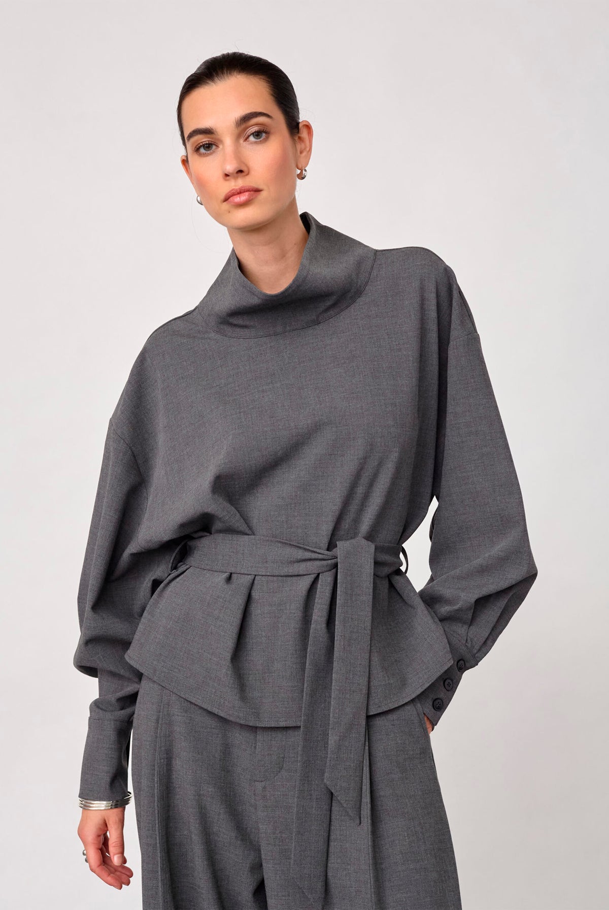 Priscillacc Funnel Neck Blouse Mid Grey - 500822