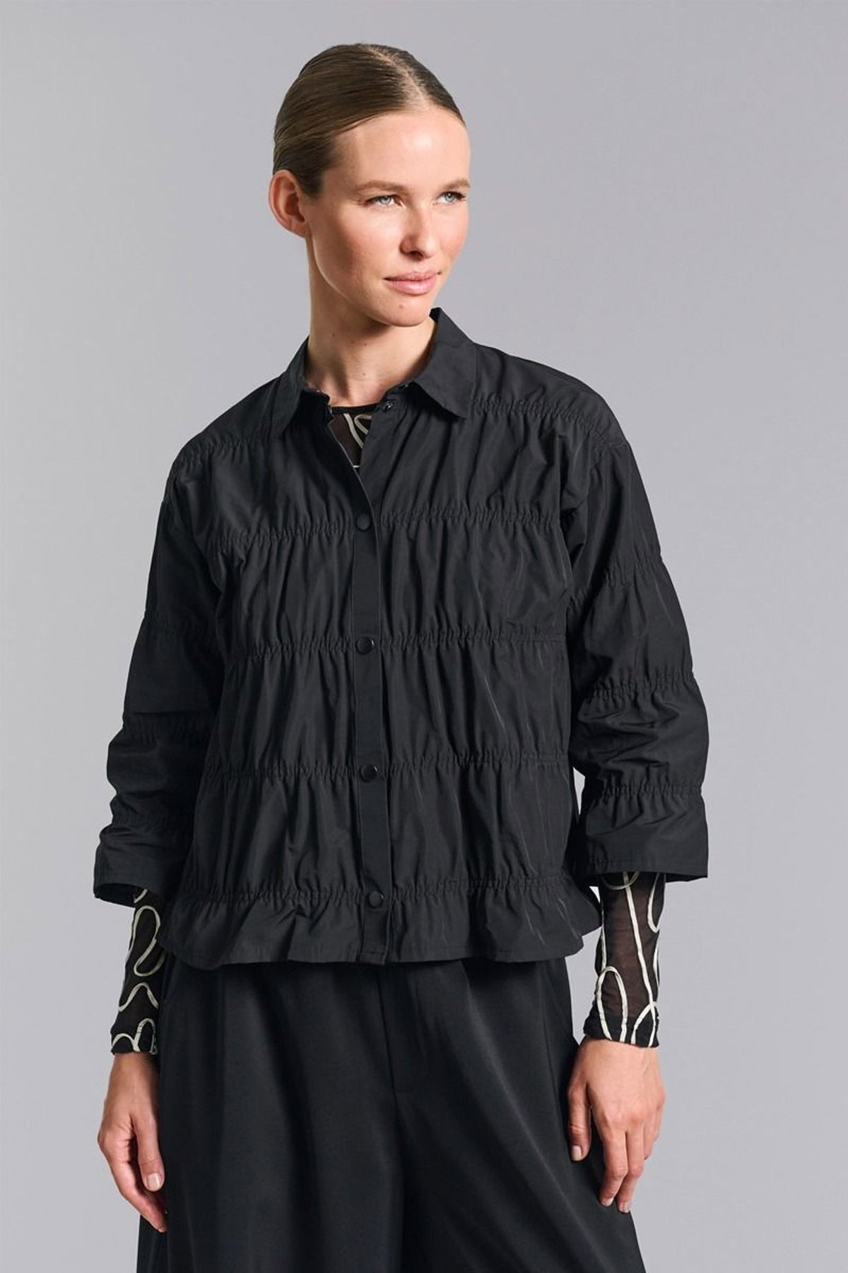 Fukkura poplinjacka med resår Black - 259-2380-5498