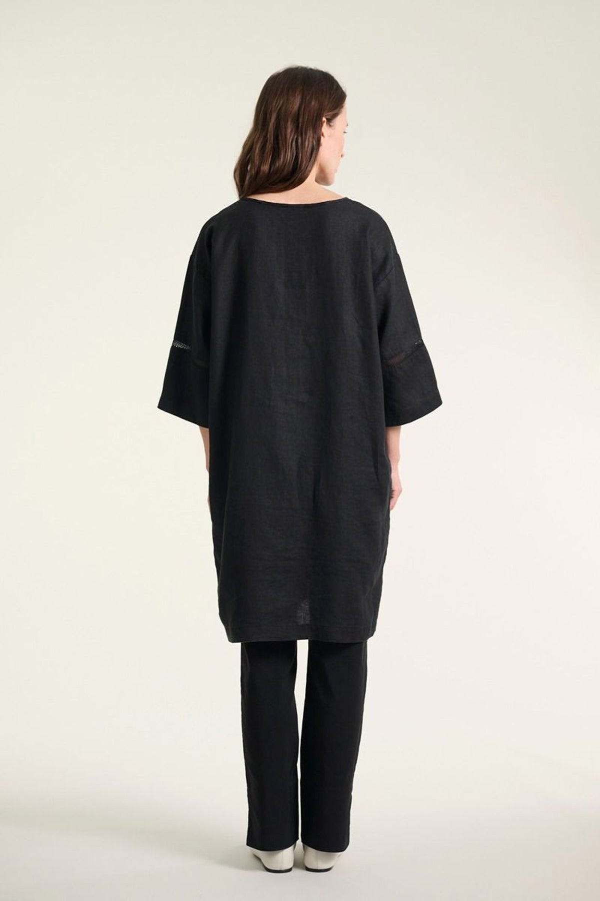 Lazy linneklänning med paneler Black - 261-2141-5559