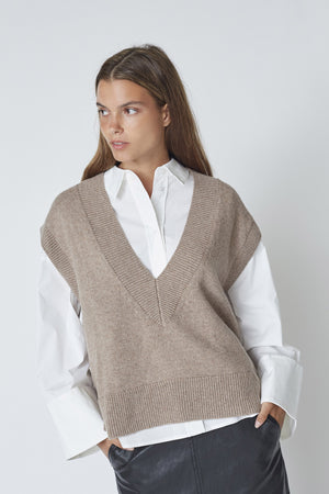 MajaCC V-Knit Vest 26-Latté - 32220