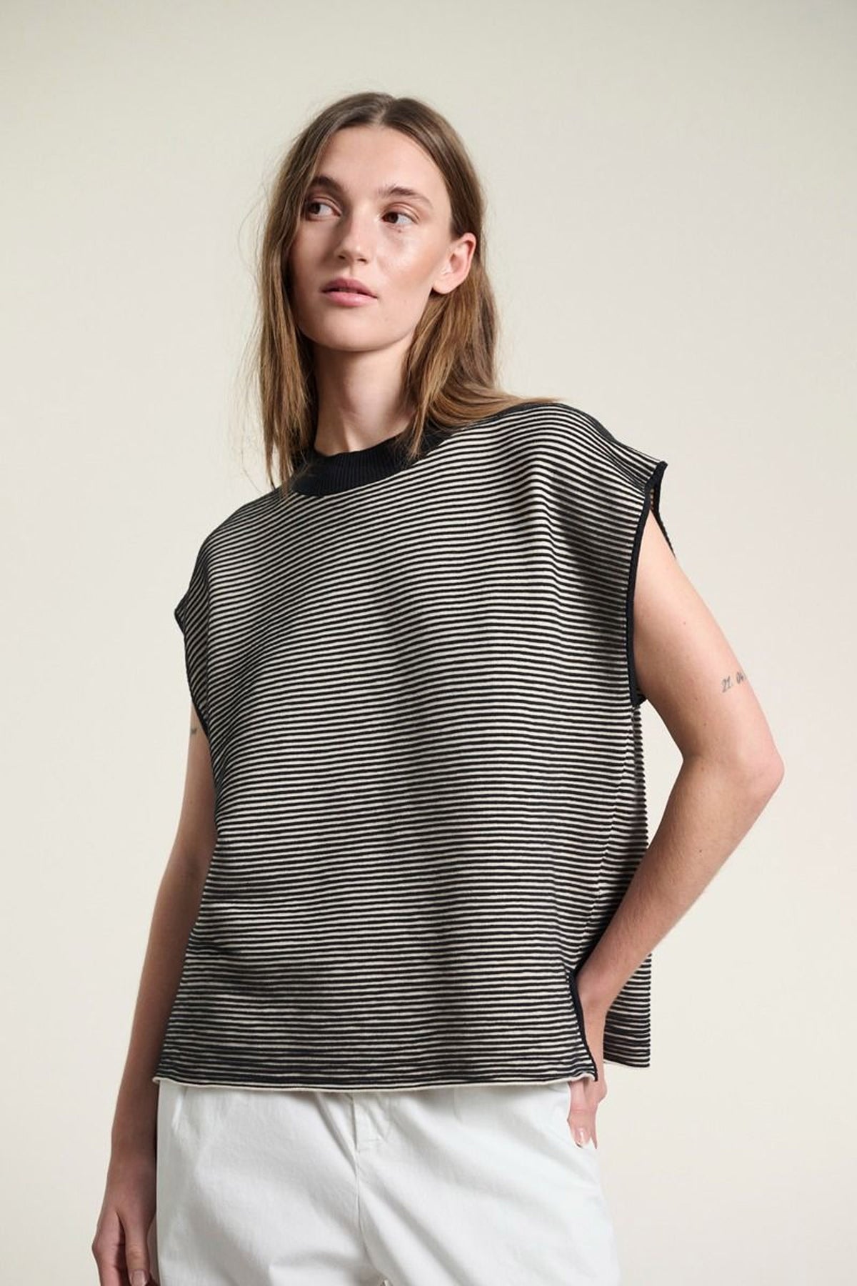 Saku blus med stråveck BLACK/IVORY - 261-1073-5743