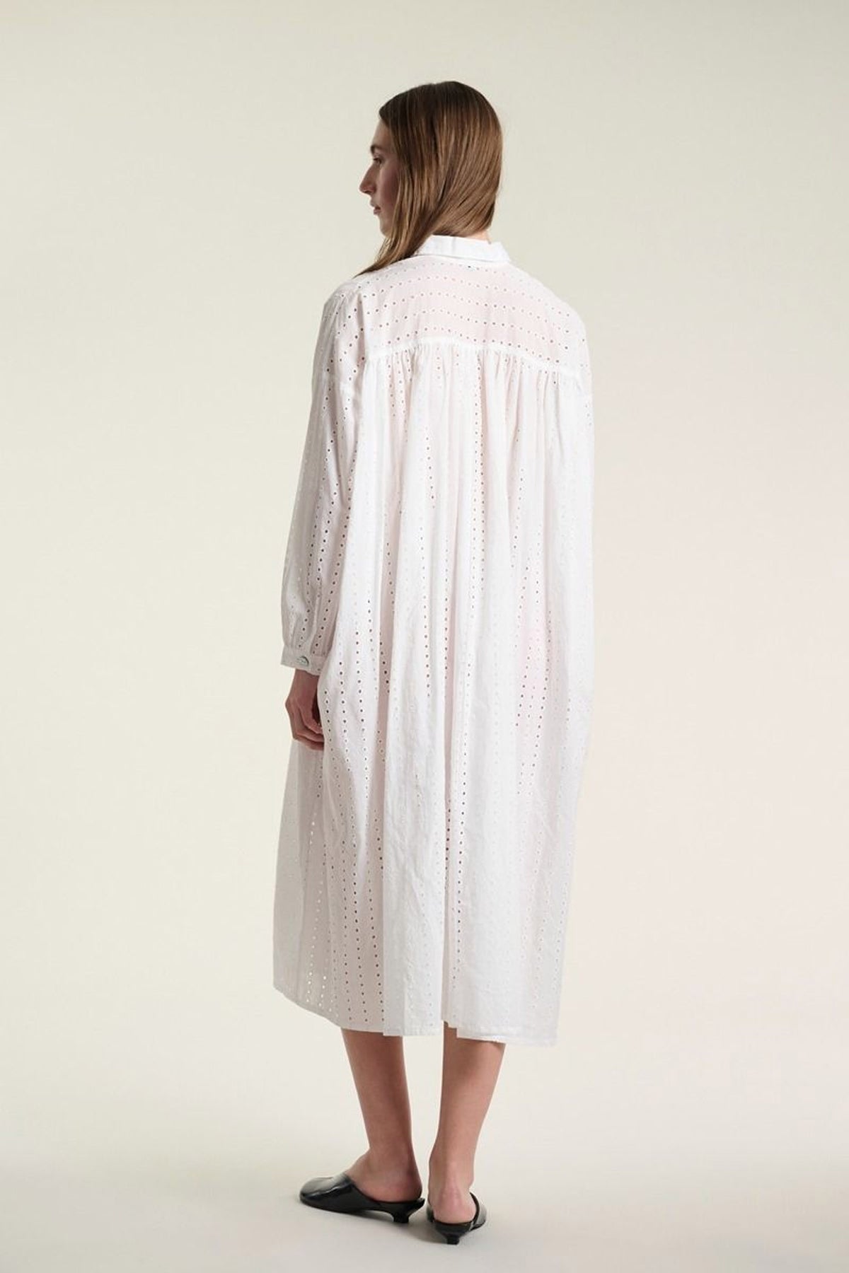 Shushu klänning White - 262-2472-5724