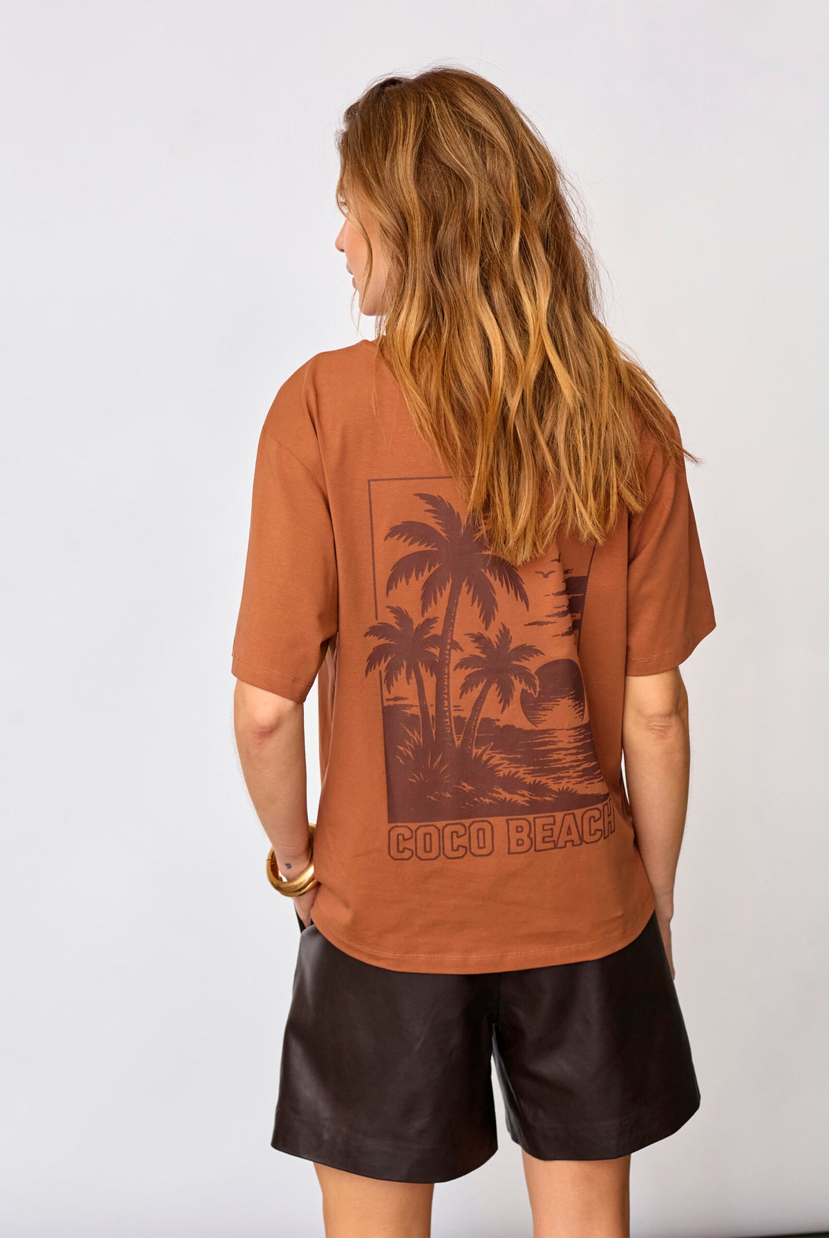 Coco BeachCC Box Tee 80-Chocolate - 43022