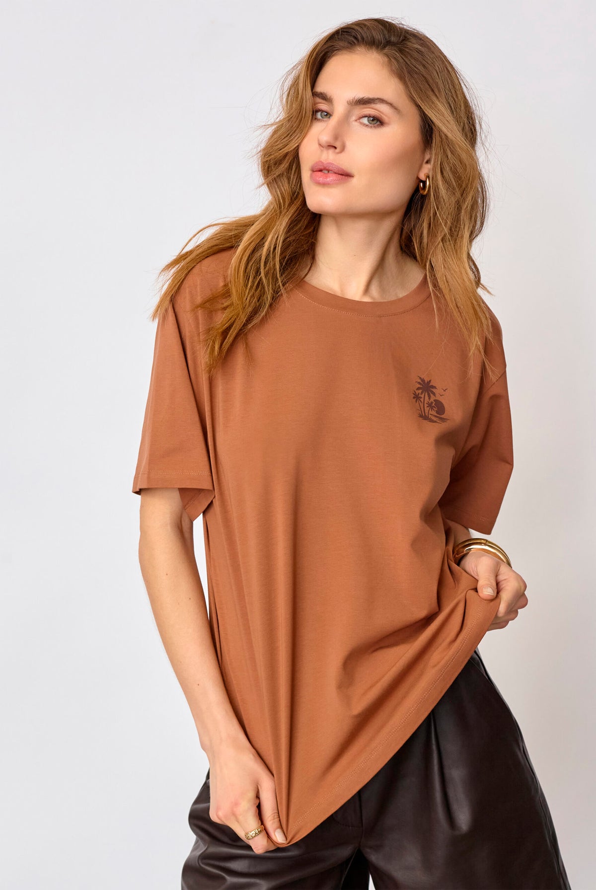 Coco BeachCC Box Tee 80-Chocolate - 43022