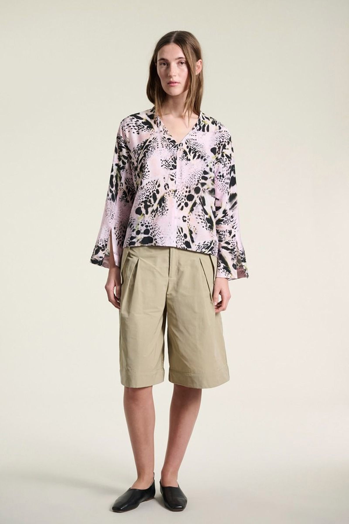Tsuki blus med v-ringning KALEIDOSCOPE ORCHID - 262-2470-5712